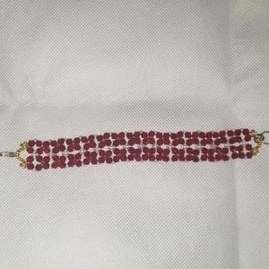 Bracelet with red beads